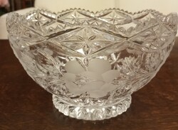 Ólomkristály kínáló tál vagy gyümölcsös tál, gazdagon csiszolt, 21cm átmérő,12,5cm magas, hibátllan