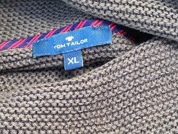 Tom Tailor XL -es női pulóver garbó nyakkal. Nagyon keveset hordott,teljesen új állapotban.