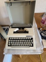 Panascript 025 retro mechanikus táskaírógép szép állapotban, hordozóval