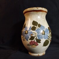 Antik kézzel festett népi cserép kancsó / virágos vizeskancsó (14 cm)