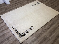 TUNÉZIAI Berber kézi csomózású extra vastag gyapjú szőnyeg, 167 x 240 cm