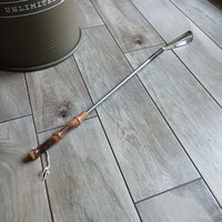 Retro rugós acél cipőkanál, bambusz markolattal (64 cm)