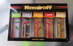 Régi ritka Nemiroff Premium Vodka minipalack szett 5x100m teljesen bontatlan 2000-es évekből