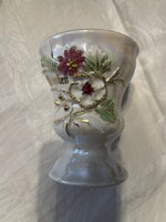 Antik nagyon szép porcelán pohár lüszter mázzal, kidomborodó virágokkal.