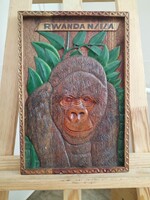 Eredeti afrikai kézműves gorillás fafaragás - Rwanda Nziza fali dísz 22x32 cm