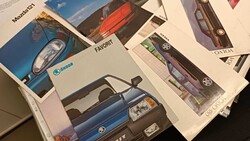 86 (!) darabos autós prospektus gyűjtemény, zömében az 1990-es évekből