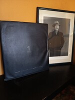 Gulyás Miklós 1 másodberc album + eredeti portréfotó a fotóművészről