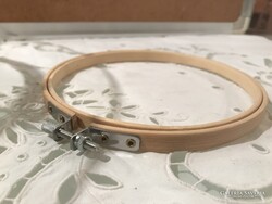 Embroidery Frame - New - 15 cm - BAMBOO - GERMANY