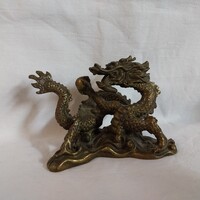 Antik sárgaréz kínai sárkány figura golyóval (Feng Shui)