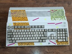 LIMITÁLT! COMMODORE AMIGA A500 NEW ART TIGER LEOPARD PRINT Stefanie Tücking vintage számítógép