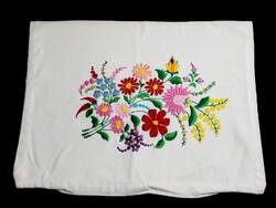 I_Kalocsai mintával hímzett díszpárna, párna huzat 51 x 37 cm
