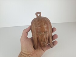 Afrikai kis maszk, fabol