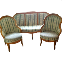 Beautiful Neobaroque lady armchair, new upholstery, perfect condition
