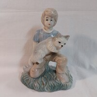 Retro porcelán figura: kisfiú macskával / cicával (16x12x9 cm)