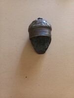 Antik rèz vagy bronz kisméretű sisak