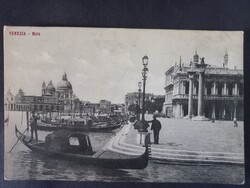 Velence – Molo, gondolák és a Santa Maria della Salute, kb. 1910-es évek