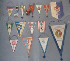 Régi foci zászló gyűjtemény labdarúgó football zászlók szovjet orosz ukrán lengyel cseh román