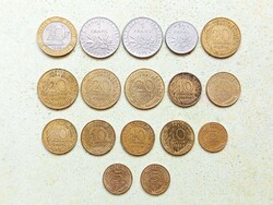 Franciaország 17 db Különböző Érme 5 10 20 Centimes 1/2 1 10 Frank Francs 1960-1992
