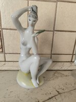 Zsolnay porcelán - Török János - Fésülködő női akt eladó!