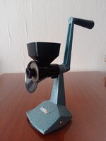 Retro Mechanika V.D. Praha asztali mákdaráló tapadókoronggal