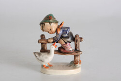 Hummel figura Kisfiú libával - HIBÁTLAN - kerítés Goebel