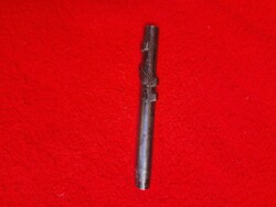 Military > Gas alarm weapon