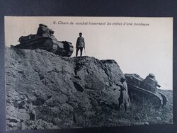 Antik képeslap  I. világháború francia harckocsik hegygerincen  1914/18