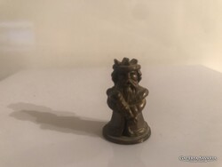 FÉM - RÉZ - MINIATŰR - KIRÁLY - 4 dkg - TÖMÖR - 2,8 x 1,8 cm - RETRO - OSZTRÁK - HIBÁTLAN