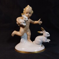 Eredeti jelzett német Wallendorf porcelán szobor nipp – Nyulakkal játszó puttó kisfiú, 11.5 cm