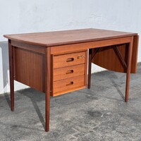Igényesen felújított Erik Buch dán mid-century íróasztal