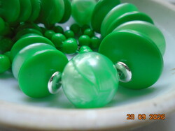 3-Shade Green Pearl Necklace with Marble-Like Satin Spheres, Includes Bracelet, 65 cm