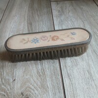 Szép régi rézkeretes ruhakefe (16,5x4x4,3 cm)