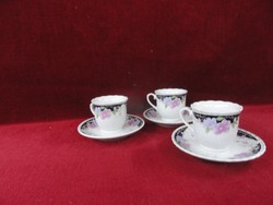 3 db együtt eladó porcelán kávéscsésze + alátét, hullámos szélű, kék/rózsaszín virágokkal. Vanneki!