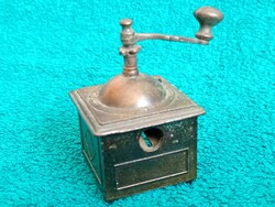 Miniatűr 03 - fém ceruzahegyező kávédaráló ceruza hegyező 6x4x6cm