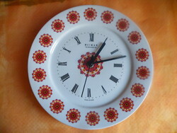 Porcelán tányér quarz óra szerkezettel: Weimar Electronic - made in GDR -, 1.5 V ceruza elemmel