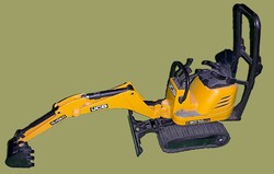 Nagyon szép állapotú német BRUDER MINI MUNKAGÉP Kotrógép, mikro -JCB 8010 20 x 18 cm HIBÁTLAN