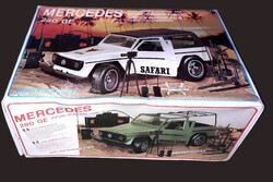 Régi JUGOSZLÁV MECHANOTECHNIKA MERCEDES 280 GE drótos távos játékautó HIHETETLEN SZÉP ÁLL APOTBAN