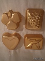 4 db - KUGLÓF - ÚJ - SÜTŐFORMA - FÉM -  RETRO - OSZTRÁK   - 9 x 7 x 3 cm - HIBÁTLAN