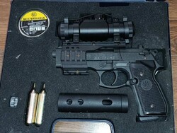 Umarex Beretta 92fs xxtreme XX-TREME 4.5mm CO2 air pistol