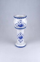 2B535 Delft jellegű kék-fehér mázas kerámia kaspó posztamenssel 26 cm