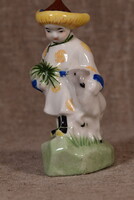 Kínai porcelán fiú kecskegidával nemzeti viseletben figura 1960-as évek