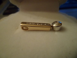 14K buton arany medál