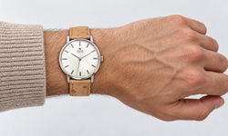 Beautiful Elegant Doxa by Synchron Dress Watch from the 1970s with a High-Quality Leather Strap