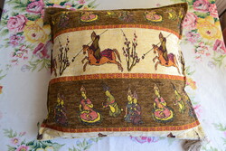 Eastern Pattern Gobelin Cushion – Horse Motif, 40 × 40 cm
