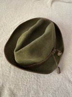TONAK zöld loden vadászkalap – Made in Czechoslovakia, sodrott zsinórral