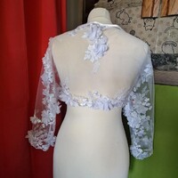Kb. 2-3XL-es, 3D virágos, csipkés, hímzett hófehér menyasszonyi boleró