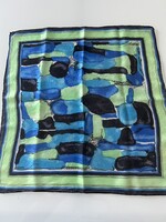 Selyemkendő kék és zöld árnyalatokkal, absztrakt mintával, 54 x 51 cm