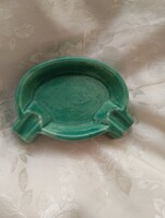 Zöld porcelán hamutãl