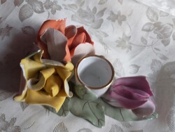 Kispest candle holder with rose flower design