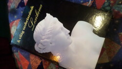 Fábián Sándor: The Dictionary of Sculptors of the World, in good condition.